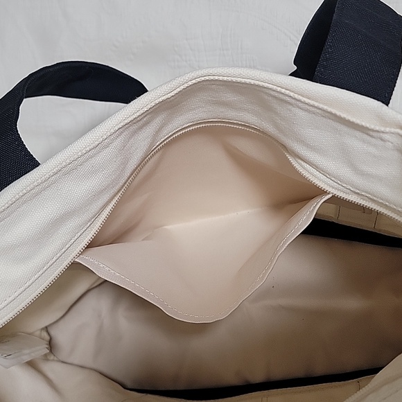 Classic Unique Only One Shoulder Tote Bag Cream Beige Navy with 2 Front Pockets - Picture 7 of 9